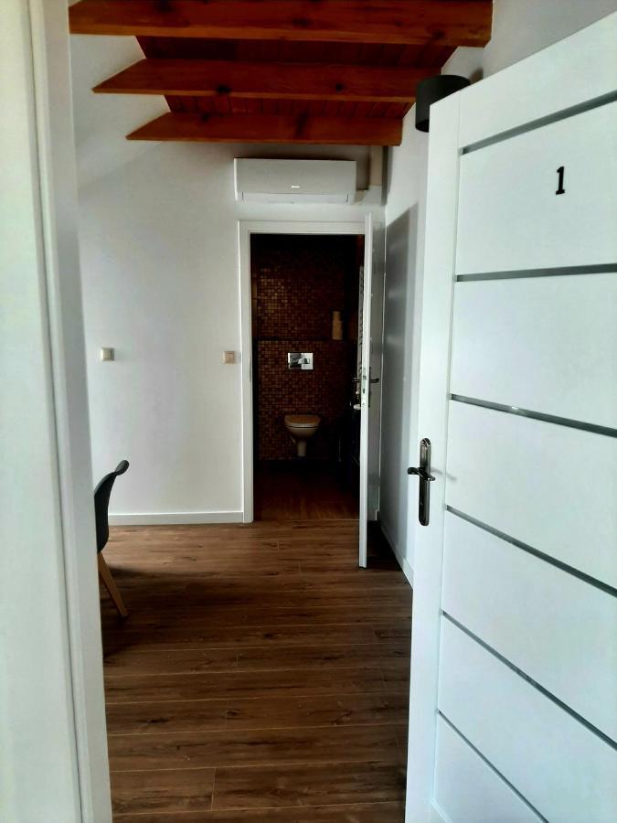 Pensjonat Kaprys Solec-Zdrój Esterno foto